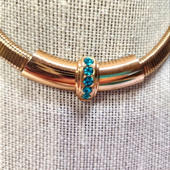 Vintage Coro Gold Chocker with Blue Rhinestone Accents - Picture 3 of 13